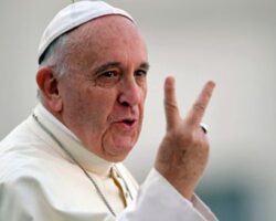 Bienvenido Papa Francisco a la Patria Grande