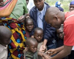 Jueces de América y África urgen que se aseguren las vacunas para todos