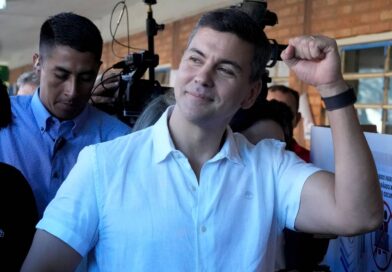 Santiago Peña consolida la hegemonía del Partido Colorado en Paraguay
