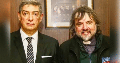 Con la impronta de Francisco, Rosatti y el padre “Pepe” firmaron convenio para la reinserción social de los presos Con la impronta de Francisco, Rosatti y el padre “Pepe” firmaron convenio para la reinserción social de los presos